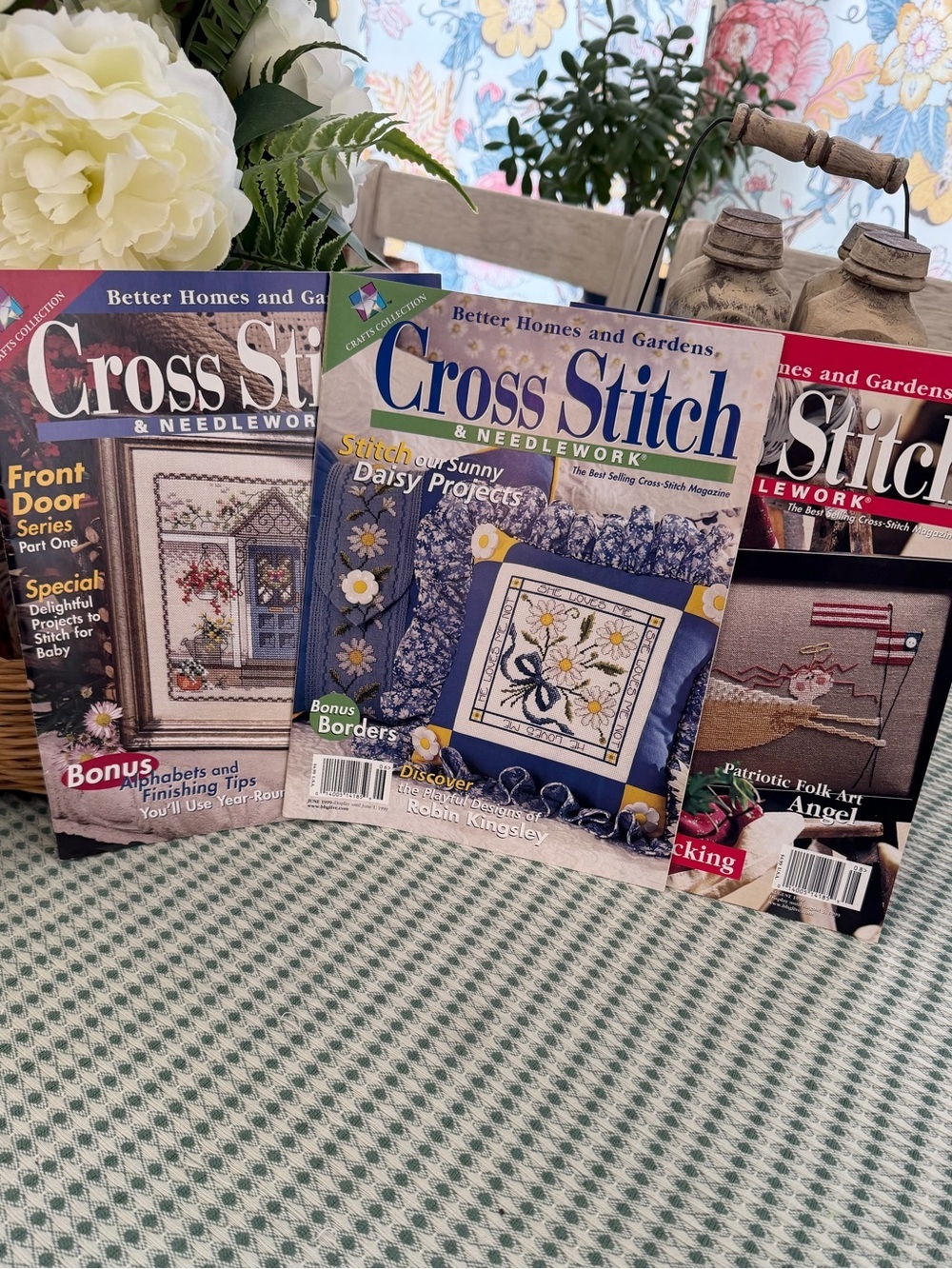 New VTG Better Homes & Gardens Cross Stitch Magazines Lot of 3 Floral & Folk